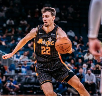 击败老鹰捍 击败老鹰捍