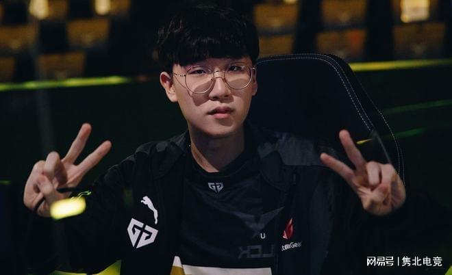 输球则是由 输球则是由